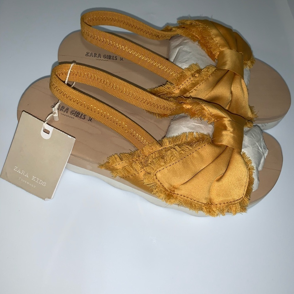 Zara Kids sandals with elastic bands NWT Girls